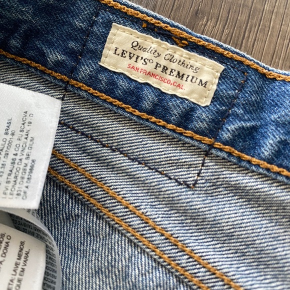 Levi's jean shorts - Picture 8 of 15
